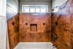 Shower/tub